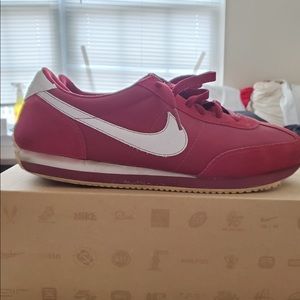 Size 11 Nike Oceania